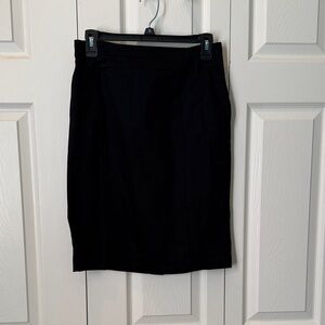 Worthington Sz 6 Classic Black Pencil Skirt